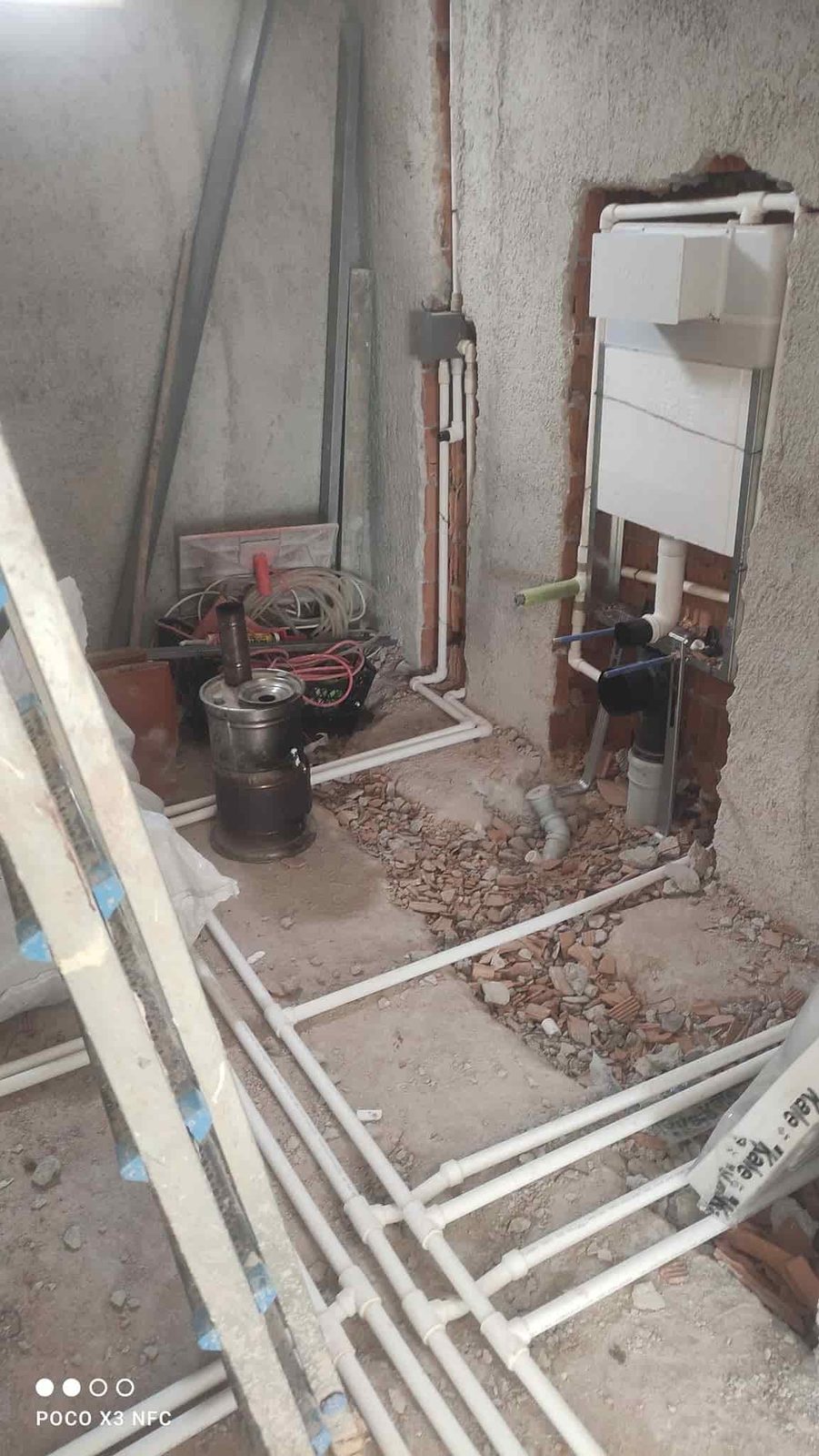 Su tesisatı yenileme ve bakım çalışması